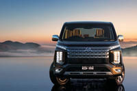 三菱デリカD：5