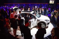 全長は約4.4mとコンパクト。ただし全幅は、あちらの計測方法だと1984mmと幅広い。