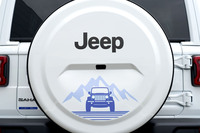 白銀の世界をイメージ　ジープから日本オリジナルの限定車「ラングラー スノートレース」登場の画像