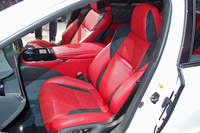 「LS500h“Fスポーツ”」の前席。
