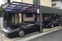 自宅ガレージには、フェラーリが2台収まる。