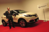 「ルノー・キャプチャー カンヌ」
    