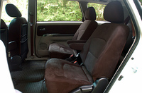 三菱グランディススポーツギア 6人乗り（FF/4AT）【ブリーフテスト】の画像