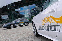 独アウディ「信号機と通信するクルマ」を開発の画像