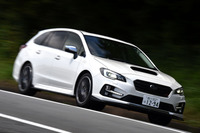 
	「レヴォーグ2.0STI Sport EyeSight」の駆動方式は4WD。前45：後ろ55の比率でトルクを配分する「VTD-AWD」が採用ｓれている。
	
