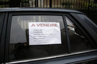 【写真1b】表示価格は2500ユーロだが、「交渉可」とも。