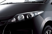 「トヨタ・エスティマ」が雑誌『VERY』とコラボの画像