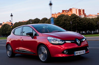 2012年7月に登場した新型「クリオ」（日本名：ルーテシア）。昨年のパリショーでは、ワゴン仕様の「エステート」や200psの「R.S.」なども発表されていた。（写真＝仏ルノー）