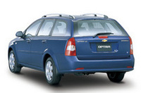 スズキ、GMの世界戦略車「シボレー・オプトラ」発売（北米ではスズキ車）の画像