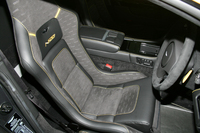 アストンがスポーティーな「N430」を発表の画像