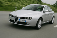 【スペック】3.2 V6 Q4：全長×全幅×全高＝4660×1828×1417mm／ホイールベース＝2700mm／車重＝1740kg／駆動方式＝4WD／3.2リッターV6DOHC24バルブ（260ps/6200rpm、32.8kgm/4500rpm）