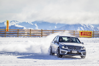 アイス アシンメトリコの開発コンセプトは「パワーとコントロール」。
    