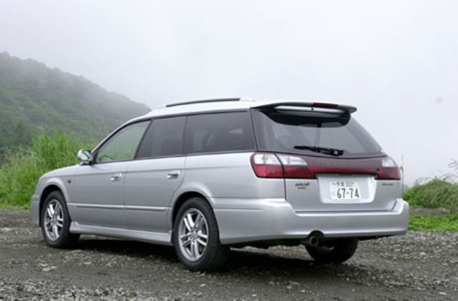 【スペック】全長×全幅×全高＝4680×1695×1485mm/ホイールベース＝2650mm/車重＝1470kg/駆動方式＝4WD/2.5リッター水平対向4DOHC16バルブ（170ps/6000rpm、24.3kgm/2800rpm）/車両本体価格＝254.8万円（テスト車＝273.3万円）