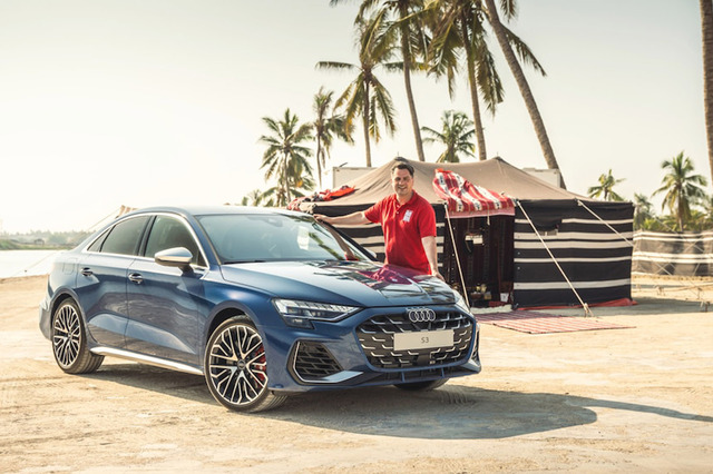 Audi アウディ S3(A6)セダン 8VDJHL用 リアブレーキパッド+ローター 左右セット