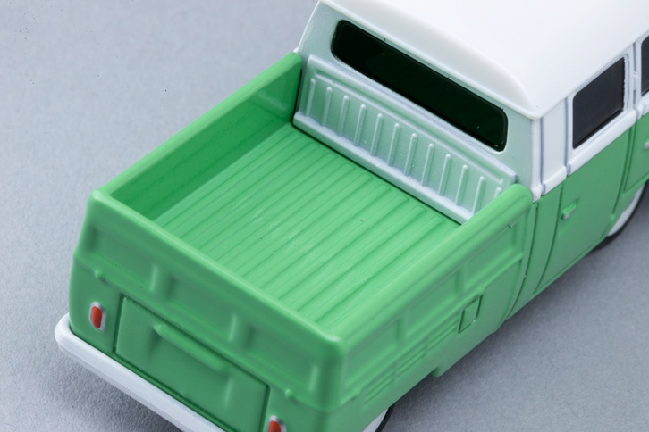 「タイプII」ベースのトラックには一定の需要があり、2代目の「T2」ではダンプカーも造られたという。（写真＝郡大二郎）