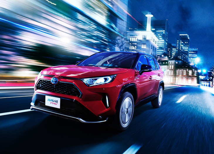 「RAV4 PHV」は0-100km/h加速のタイムが6.0秒という俊足を誇る。