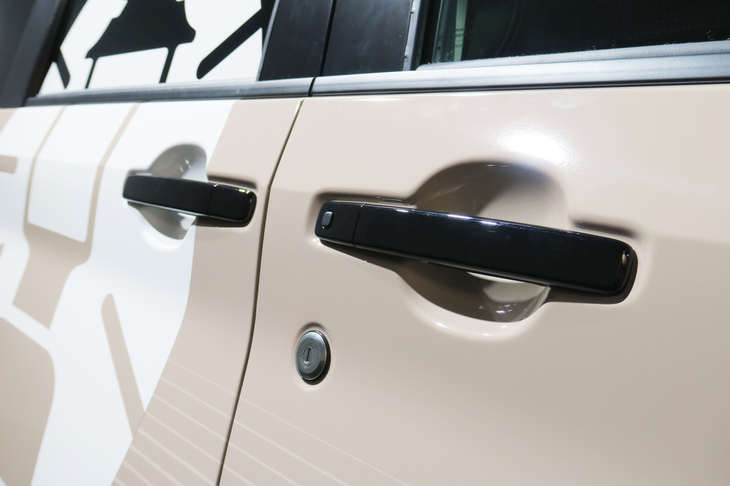 三菱デリカミニ × Coleman（アウタードアハンドル）