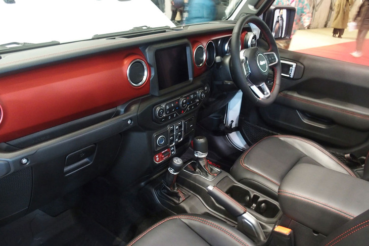 ジープ・グラディエーター（インストゥルメントパネル）