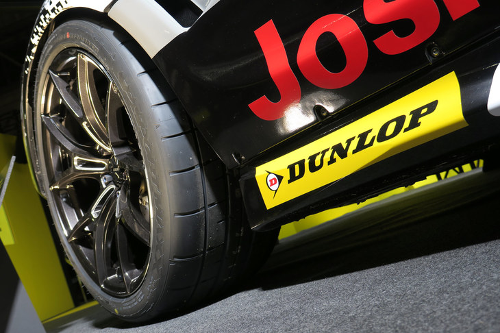 「ダンロップSP SPORT MAXX GT600」を装着した「TRUST GReddy 35RX SPEC-D」。