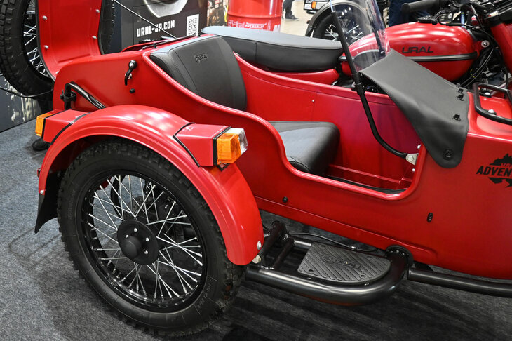 ウラル・ギアアップ アドベンチャー