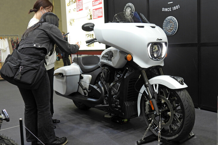 インディアン・チーフテン パワープラス ダークホース