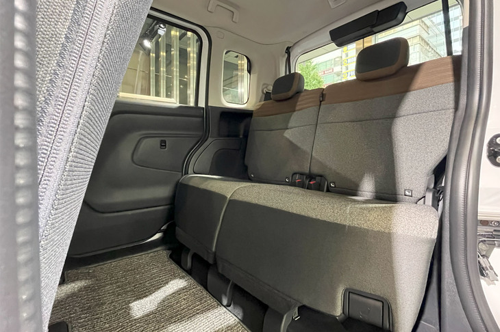 日産ルークス ハイウェイスター（リアシート）