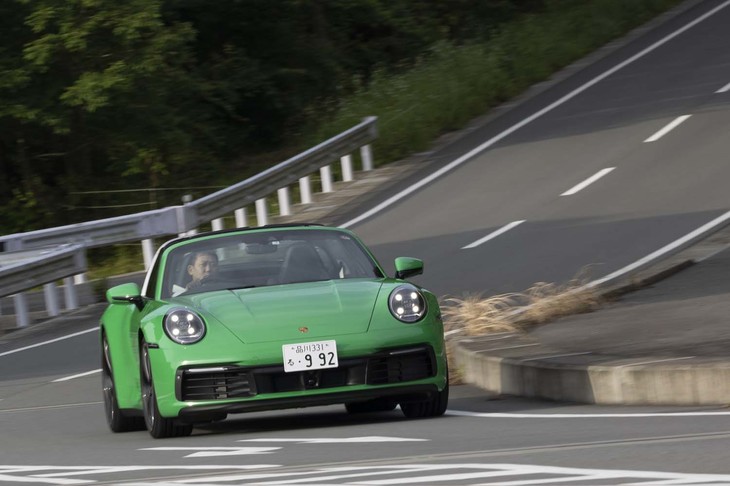 ポルシェ911タルガ4