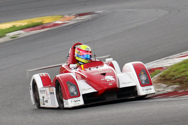 総合2位、GP-4クラス優勝を果たした「TEAM-T弐号機」。過去に数度の総合優勝を経験しているマシンで、ベースは軽自動車のエンジンを使ったフォーミュラカー「FK4」。