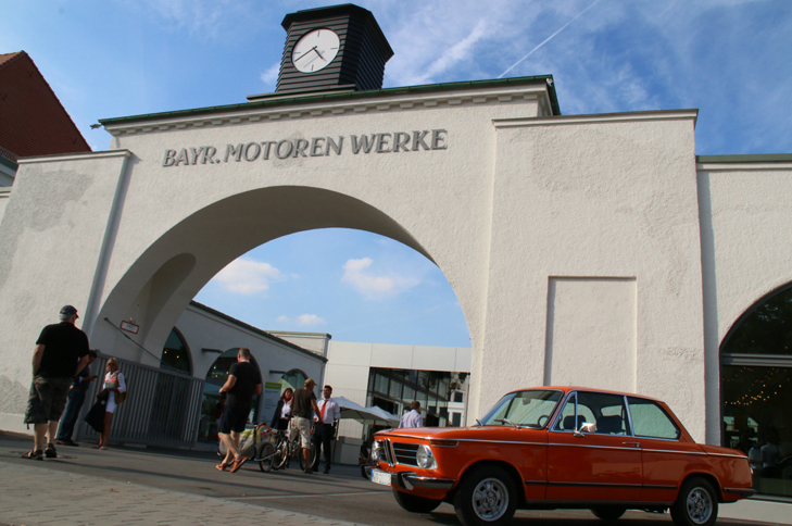 これは、ミュンヘンにあるBMWの歴史車両部門「BMWグループクラシック」の社屋。創業期の建物のひとつを用いている。
	 