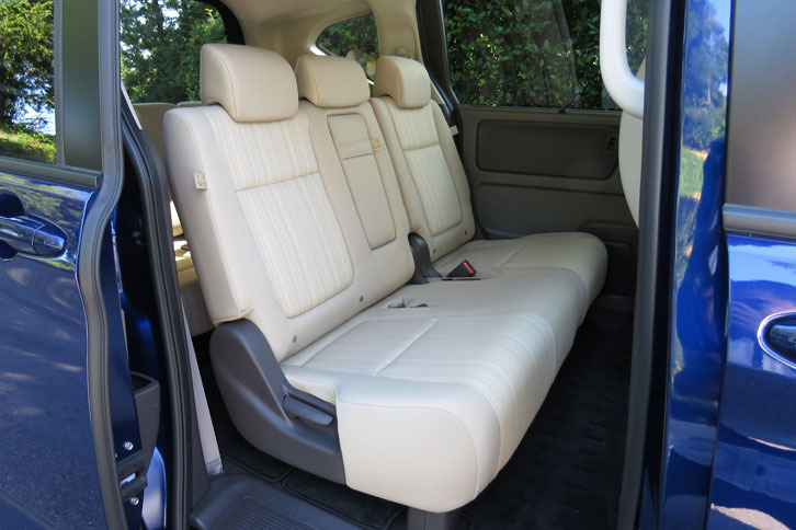 ホンダ・フリードGホンダセンシング（2列目シート）