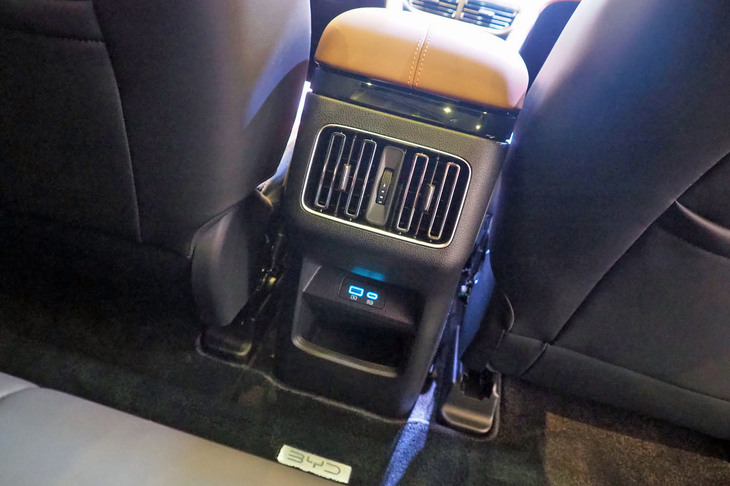 BYDシーライオン6（リアのエアコン吹き出し口）