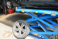 取り外した「プライマシー3ランフラット」はミシュランに送り返すことに。