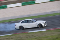 アルガルヴェ・サーキットを行く「E63 S 4MATIC+」。