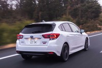 2021年3月1日から順次発売されている「エクストリーム・コンタクト DWS06 プラス」。全90サイズという豊富なラインナップも魅力だ。