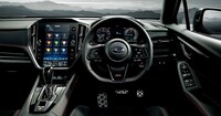 特別仕様車「WRX S4 STI Sport Rブラックリミテッド」のコックピット周辺部。（以下、写真はすべて同モデルのもの）