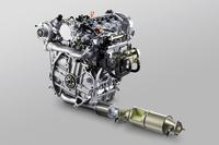 北米での規制（TireII）中、もっとも厳しいカリフォルニアのそれ（Bin5）をパスできるホンダ2.2リッターi-DTECユニット。画期的な排ガス浄化システム、LMCを備える。