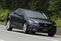 【スペック】セダン（SKYACTIV-G 2.5搭載車）：全長×全幅×全高＝4860×1840×1450mm／ホイールベース＝2830mm／駆動方式＝FF／2.5リッター直4DOHC16バルブ（188ps/5700rpm、25.5kgm/3250rpm）（プロトタイプ）