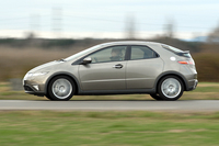 ホンダ・シビック2.2i-CTDiエグゼクティブ（FF/6MT）【海外試乗記】の画像