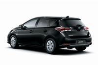 「オーリス120T」のリアビュー。
    