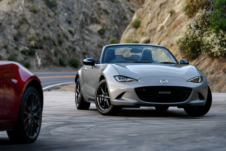 デビューから8年にして、過去最大の大幅改良を受けたND型「マツダ・ロードスター」。先代のNC型は10年にわたり販売されたので、ND型も後2年は頑張ってくれるかも。