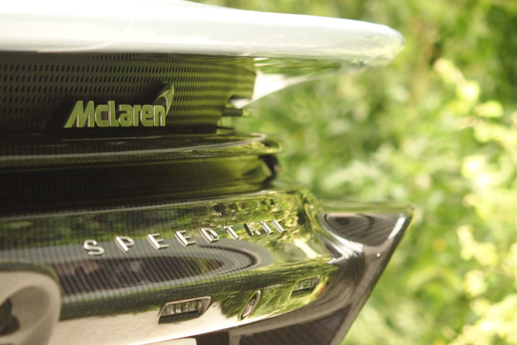 マクラーレン・スピードテール（エンブレム）