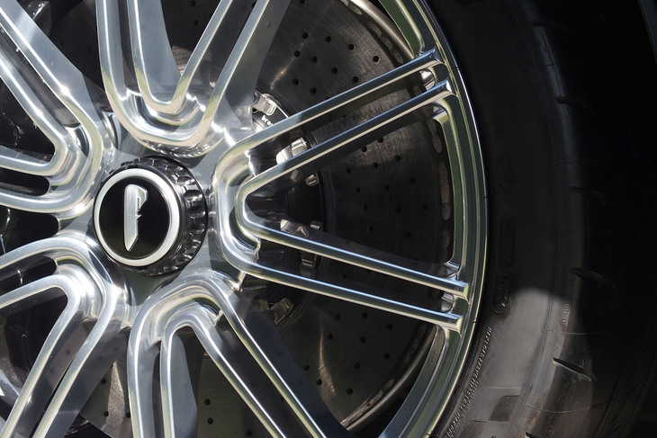 ピニンファリーナ・バティスタ チンクアンタチンクエ（ブレーキ）