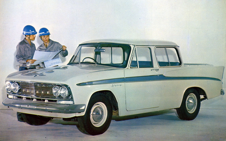 1962年「プリンス・スカイウェイ1900ピックアップ」。顔つきを2代目「グロリア」風にアップデートした最終型初代スカイウェイのダブルピックアップ。