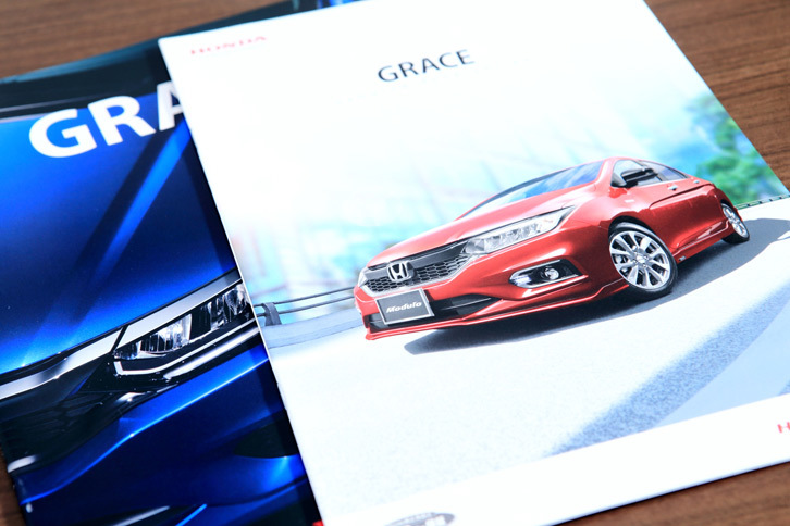 販売店などに配布されるホンダアクセスの用品カタログ。同社の用品開発では、栃木や鷹栖にあるホンダのテストコースでテストを行うこともしばしばあるという。こうした点も、純正アクセサリーメーカーの強みといえるだろう。