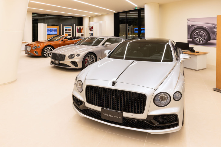 ベントレー東京 芝ショールーム（インテリア）