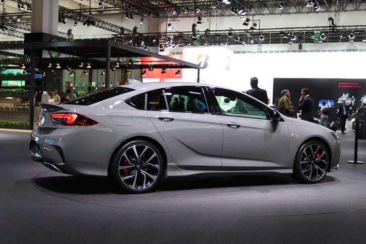 オペル・インシグニアGSi（エクステリア）