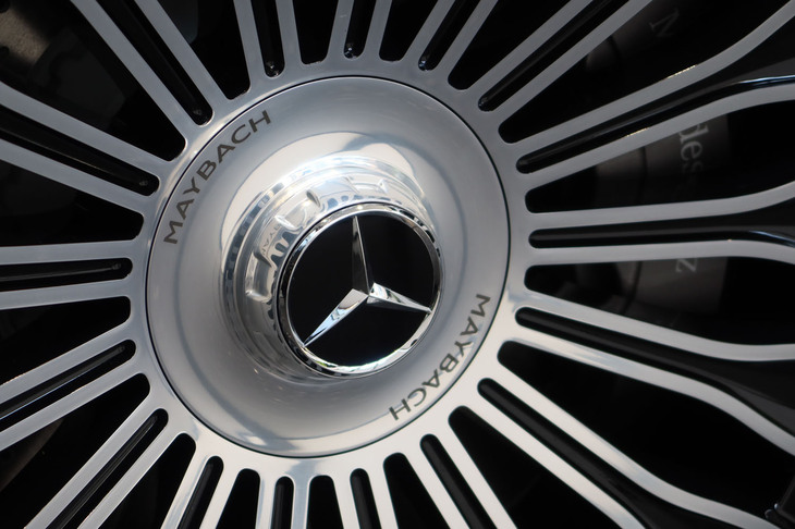 メルセデス・マイバッハS680エディションノーザンライツ（フロントホイール）
