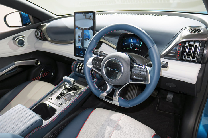 インテリアデザインはスポーツジムをモチーフにしているという。