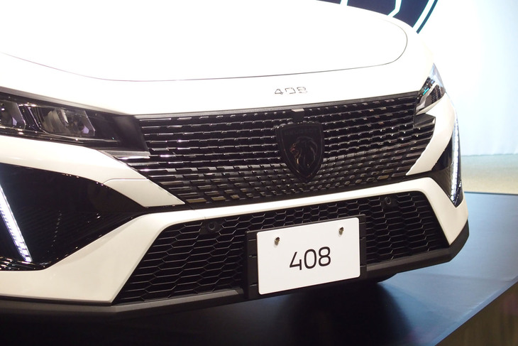 プジョー408アリュール（フロントグリル）