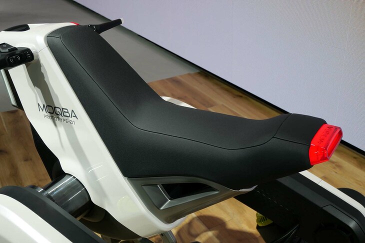 スズキ・モクバ